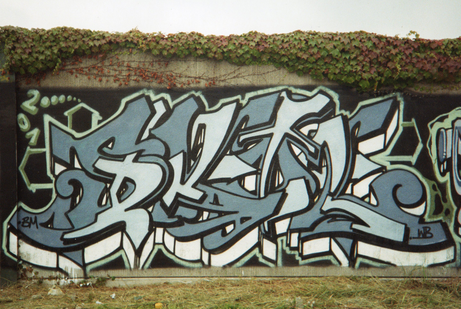 Graffiti Walls and Murals in Bremen by skol VS - 08